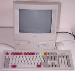 Vista frontal del Amstrad PcW16